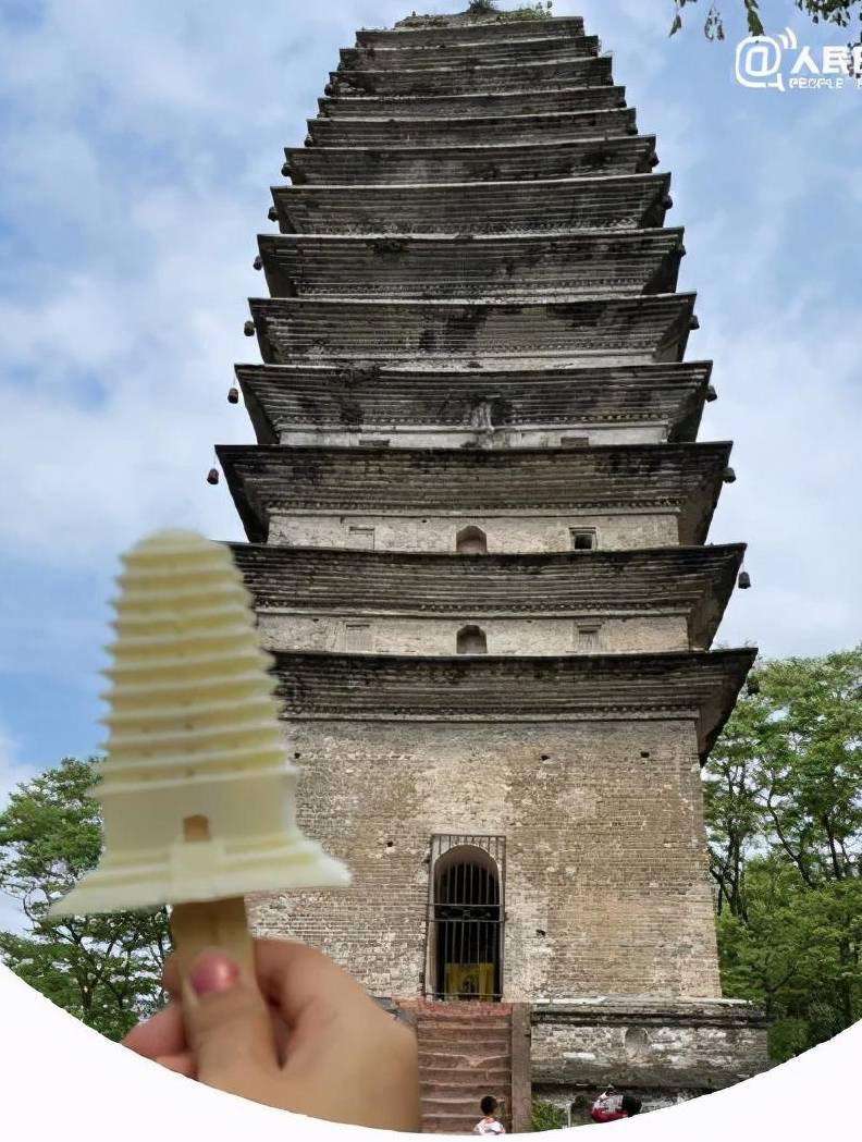 网友:一块有决心的雪糕_造型_巧克力_樱花