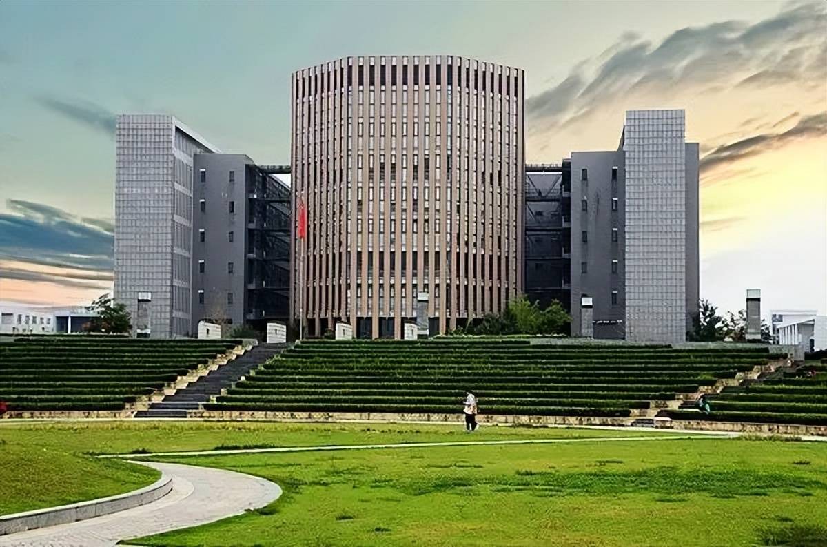 211工程 | 安徽大学2023年承认美术统考成绩,附2022美术类录取线_控制