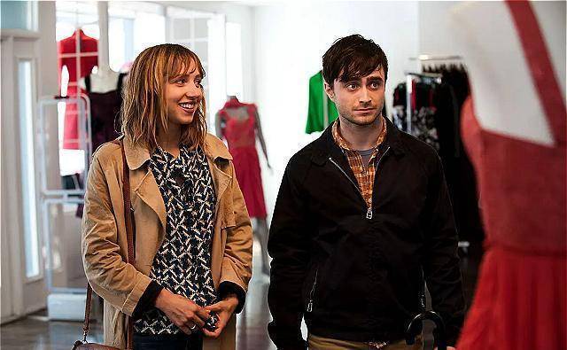 跟同类电影《爱你,罗茜》相比,这部电影既拍出了共鸣感,又没有太过于