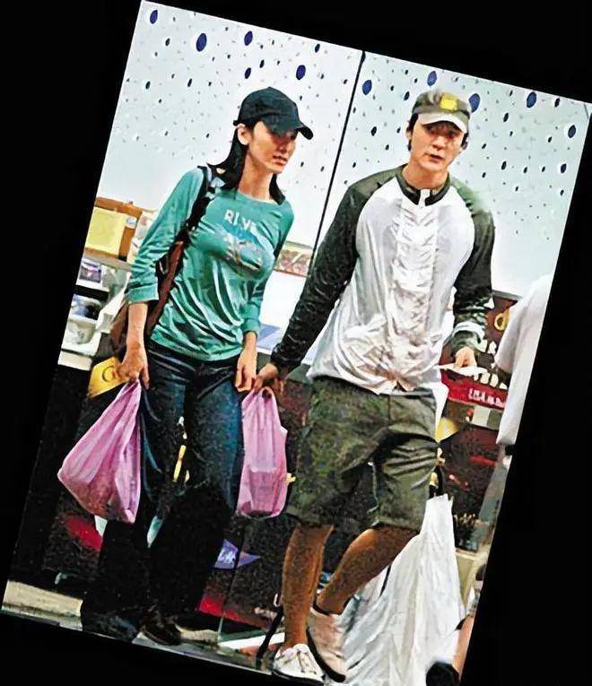 不过舒淇做媒失败,倒是让吴彦祖和林熙蕾当了好朋友.