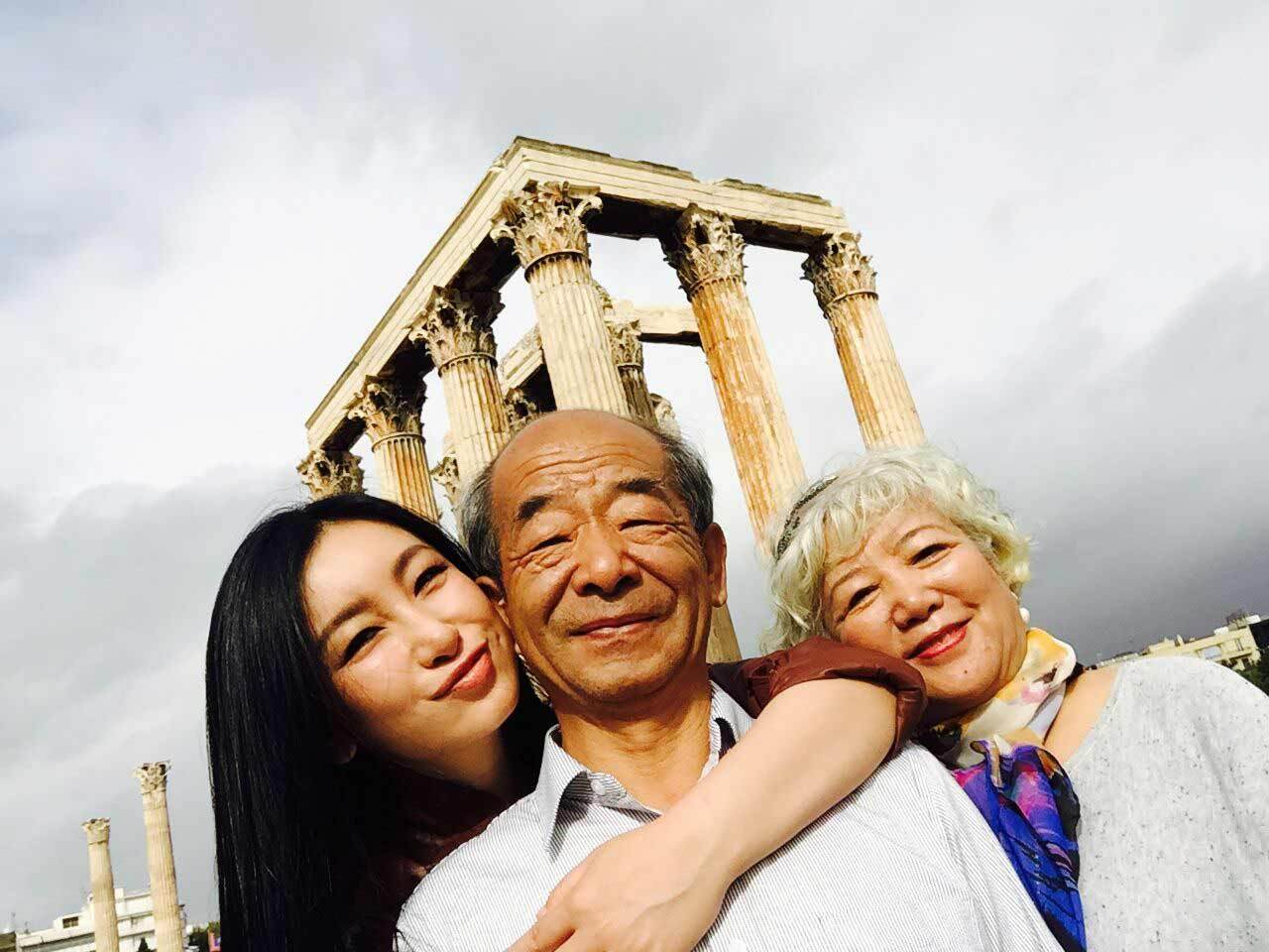 秦海璐:怀孕时小叔子公公相继去世,生娃后对婆婆好的亲妈都吃醋_因为