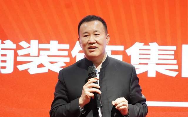 华埔装饰集团董事长张革命再三强调品质,服务,工程交付与保障,着力