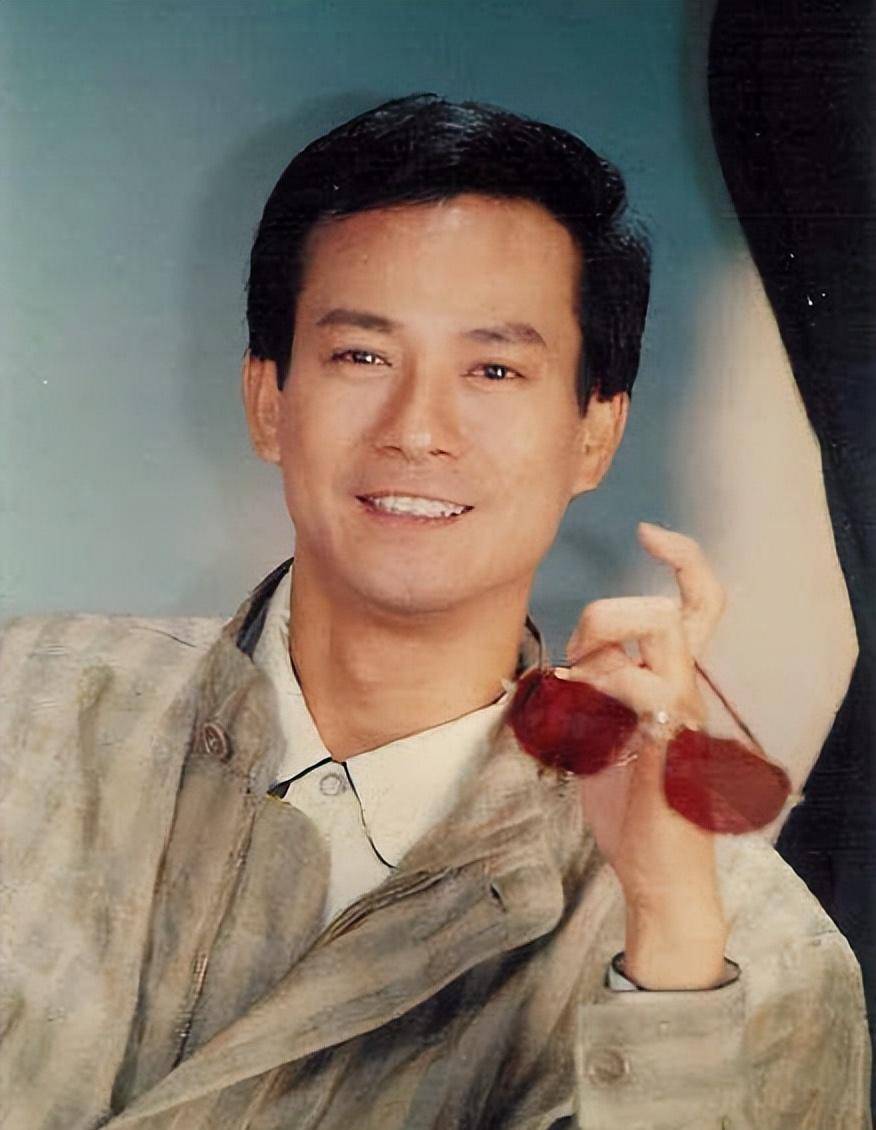 知三当三的官晶华:郑少秋为她潇洒多情,让沈殿霞离去前留下心结_婚姻