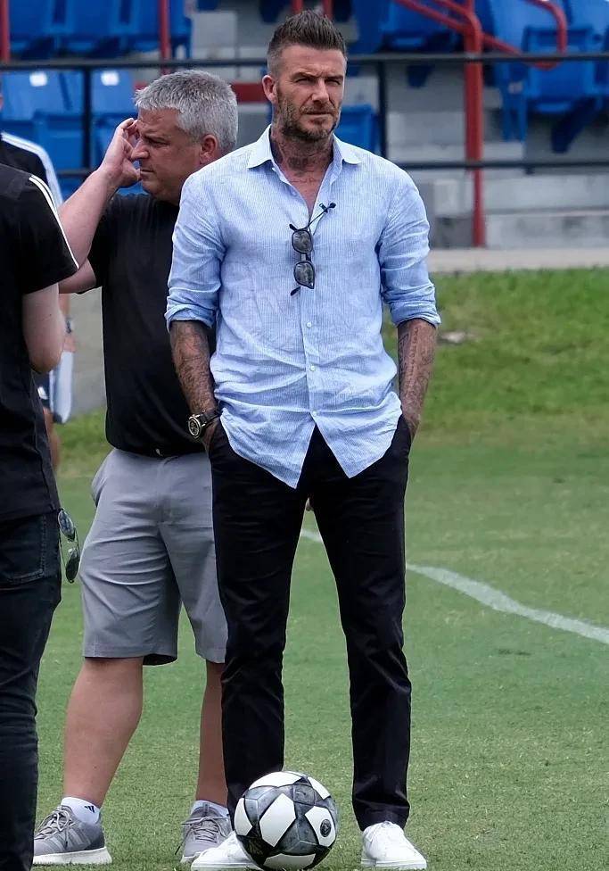 贝克汉姆患有严重的被迫症,每天半夜要花数小时打扫家里卫生_小贝