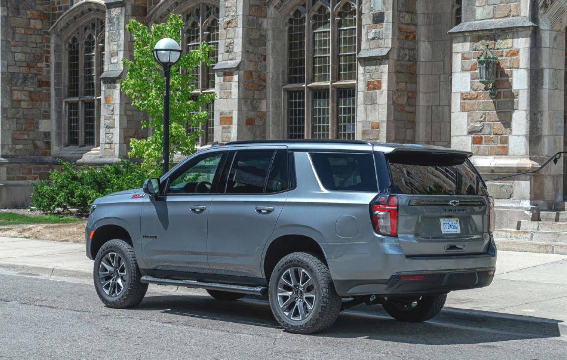 雪佛兰打造全新巨无霸,搭v8引擎,配空气悬架 四驱,还是大七座_搜狐