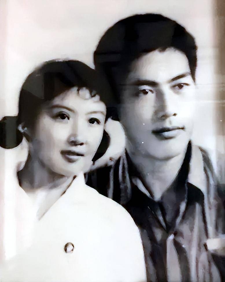 "老来红"杜雨露:一个被肺癌夺走生命的好演员,好丈夫_朱咏珏_哈尔滨