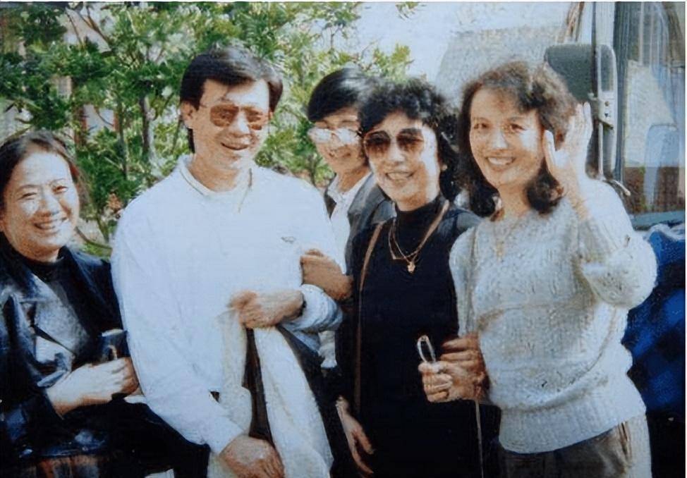 寇世勋:坐拥一妻一妾,两个女人和谐相处,全靠他楼上楼下来回跑_崔瑶琪