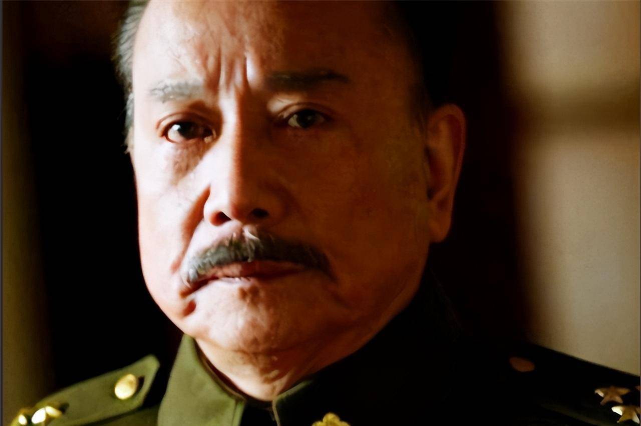父亲是开国少将,儿子却是"反派专业户",演了半辈子国军将领_徐光明_徐