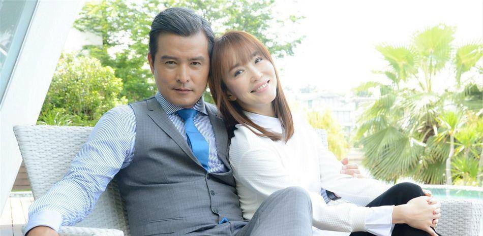 新加坡第一美女范文芳和老公结婚13年,恩爱如初,最好的爱全给你