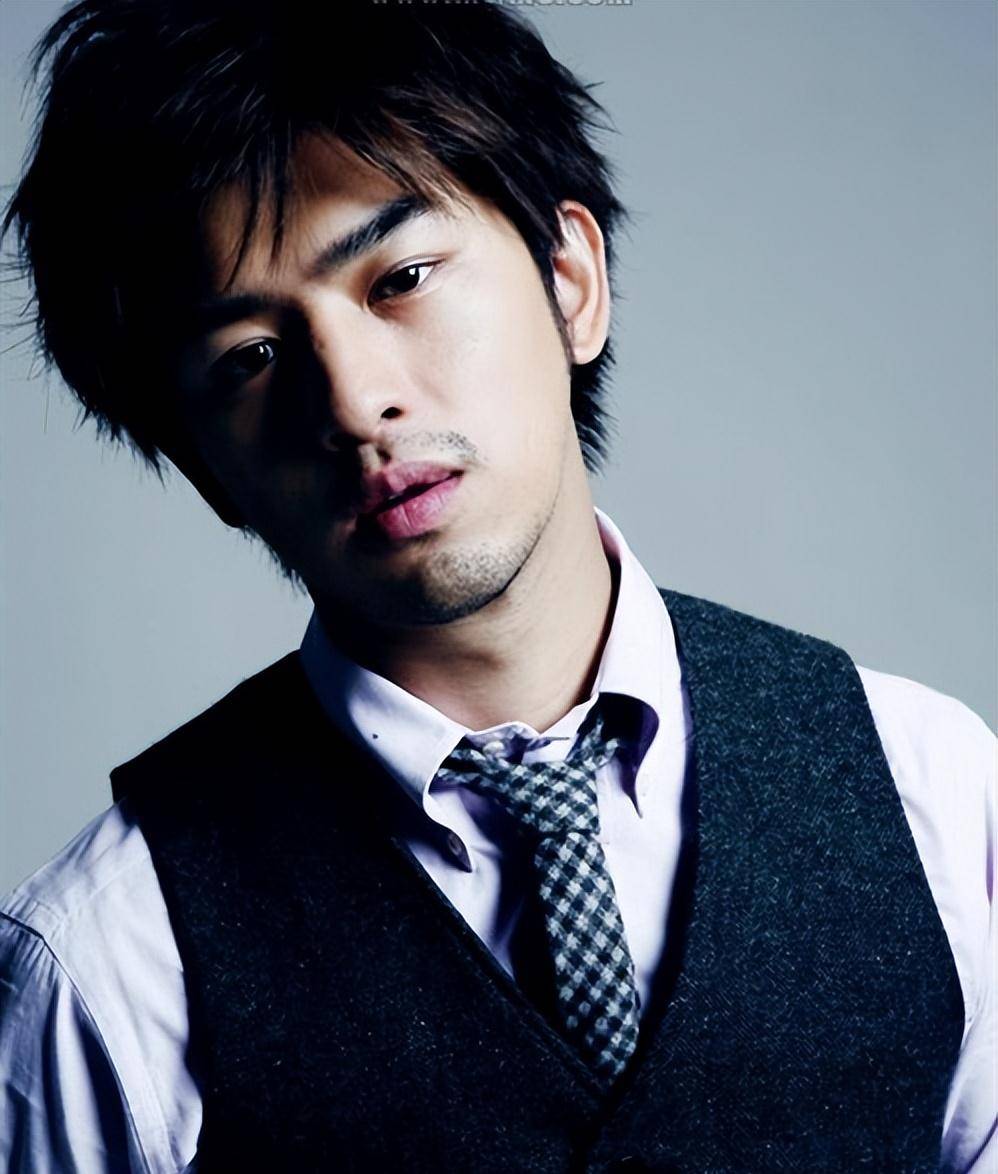 知名演员陈柏霖,暂停一切工作!