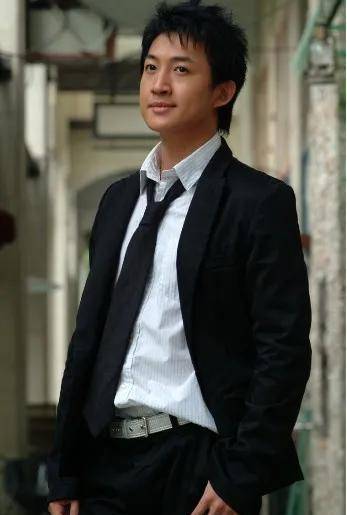 最强拽王,拽而不油,帅而不腻,越老越帅,怪不得妻子等了他6年_王阳_打