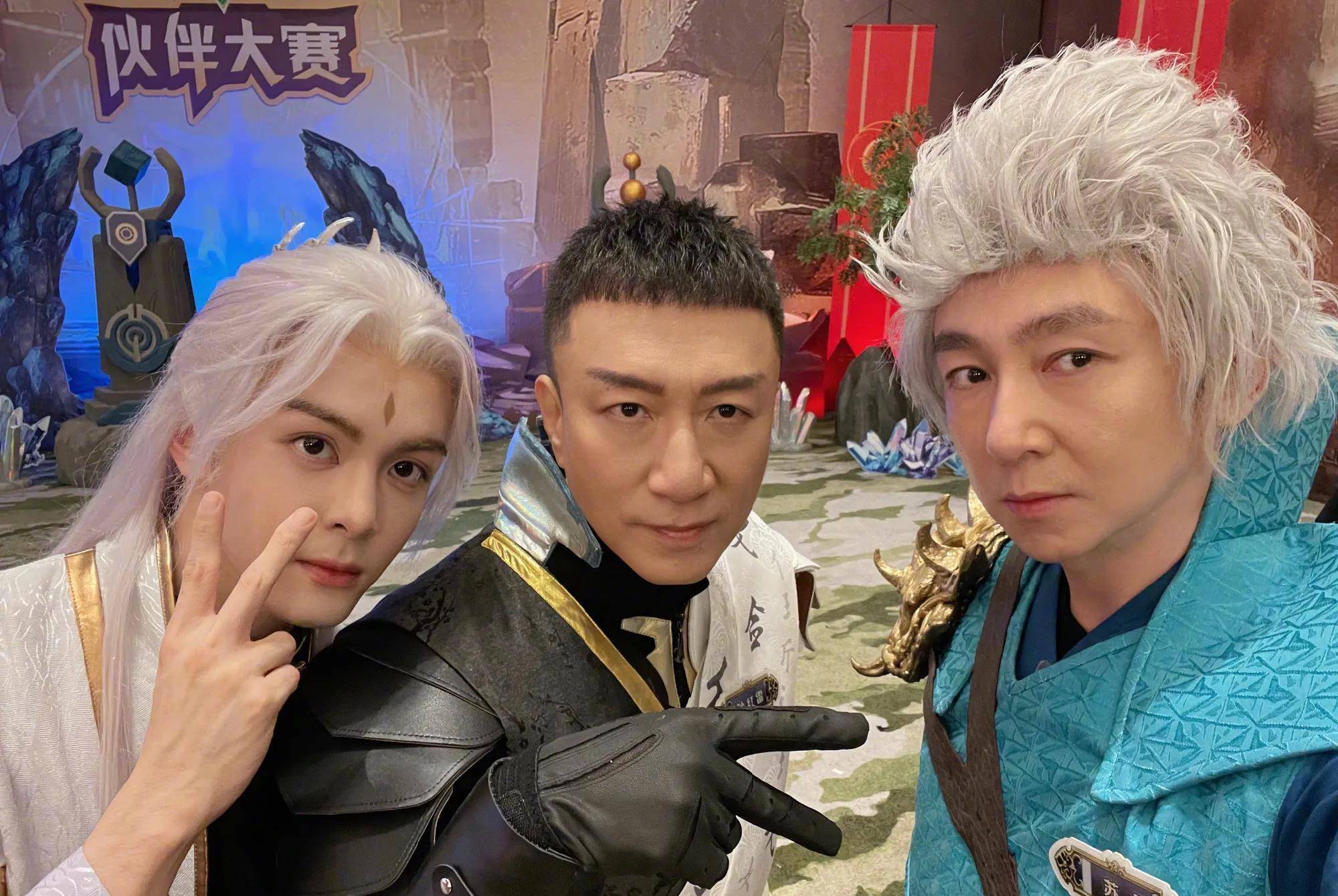 众多明星cos王者荣耀,赵丽颖公孙离,娜扎貂蝉,黄子韬诸葛亮_姐姐