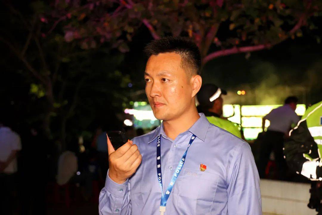 交警支队副支队长刘冰山同志到活动现场实地勘察路线,对接南丰镇政府