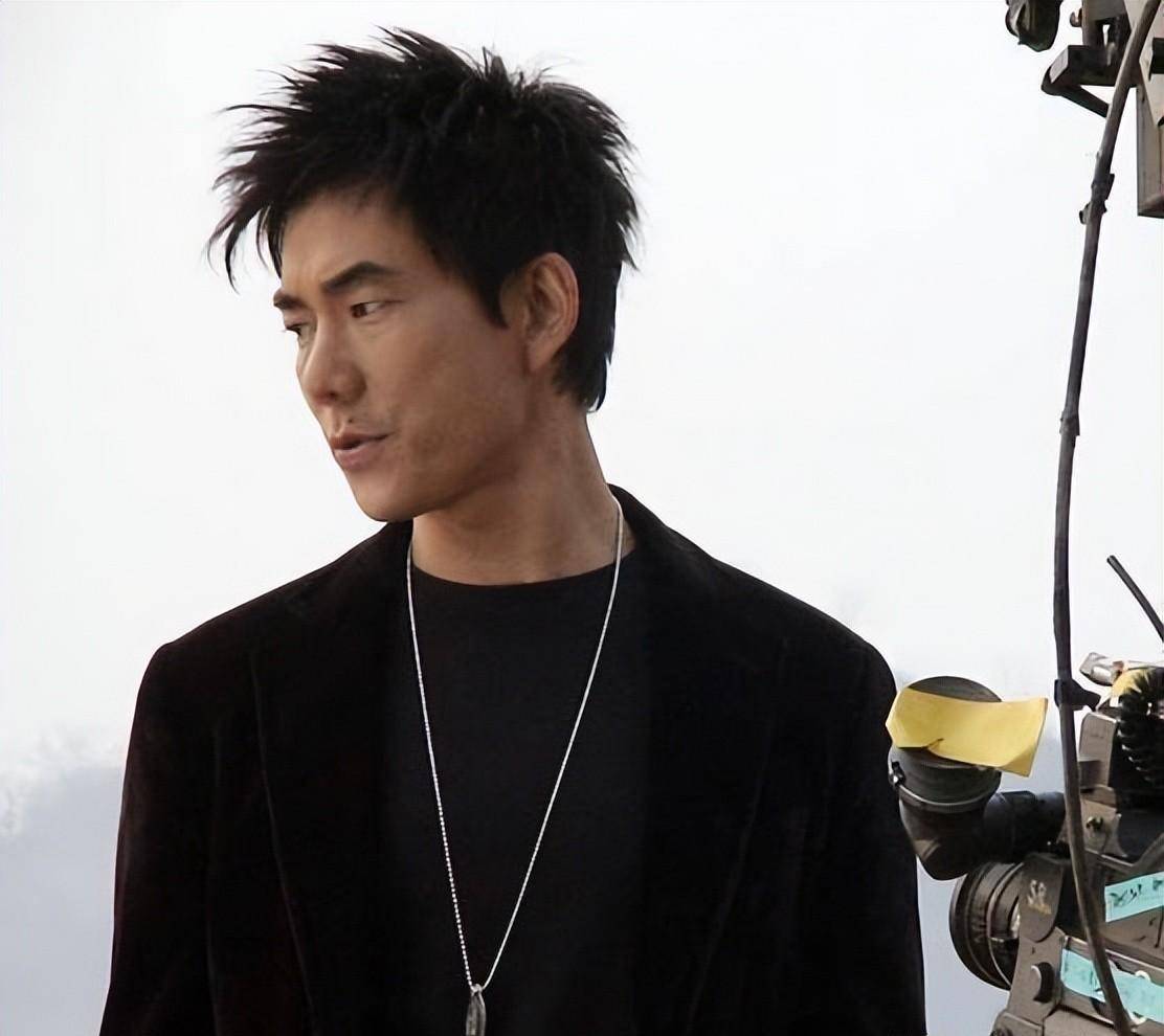 遭滚石5年冷眼,一首歌翻身碾压王菲,任贤齐巅峰时期有多火?