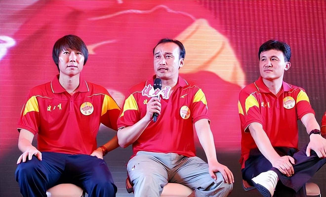 原创            李铁案新突破，曝金敬道开口，郝伟下课，李霄鹏临危受命（李铁道的简介是什么）