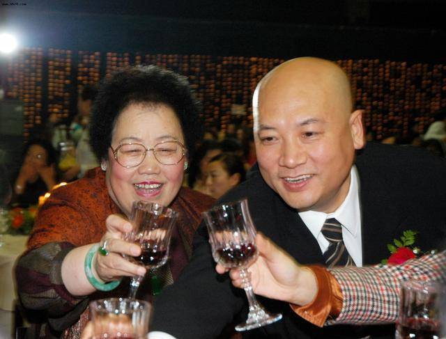 陈丽华_杨洁_生活
