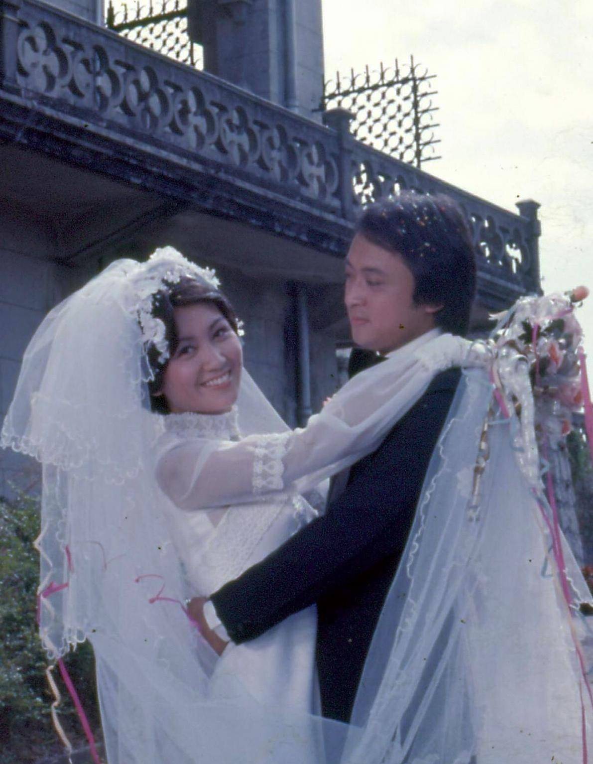 香港演员方平:曾经是风流浪子,却能与鲍起静恩爱不离