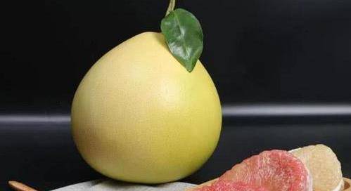 母柚子更好吃,老果农教你三招,让你准确挑出_时候_水果_果肉