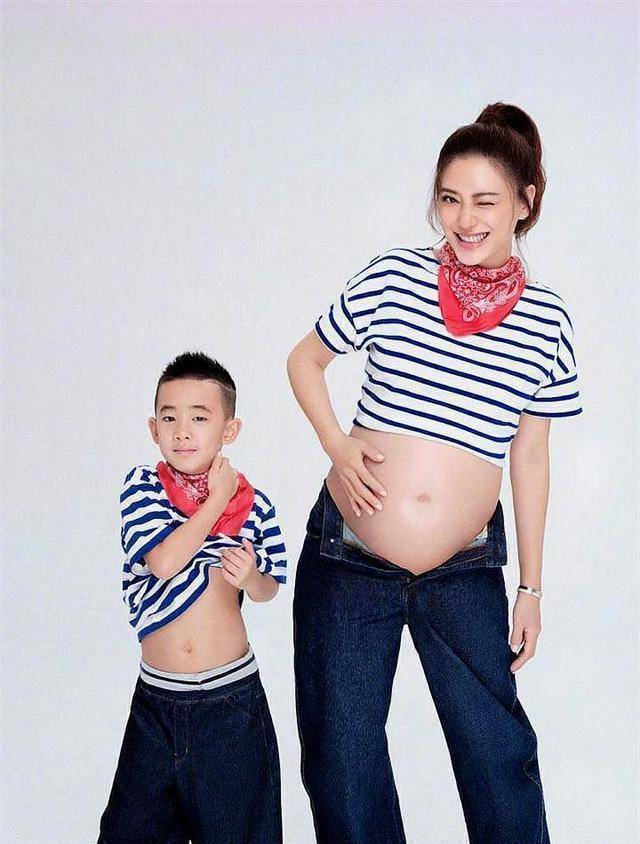 53的陈小春喜迎二胎,发文感谢老婆应采儿伟大!很走心了!