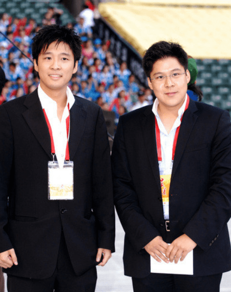 哥哥或成为香港一哥,弟弟或成为澳门赌王_霍启刚_霍启山_霍震霆