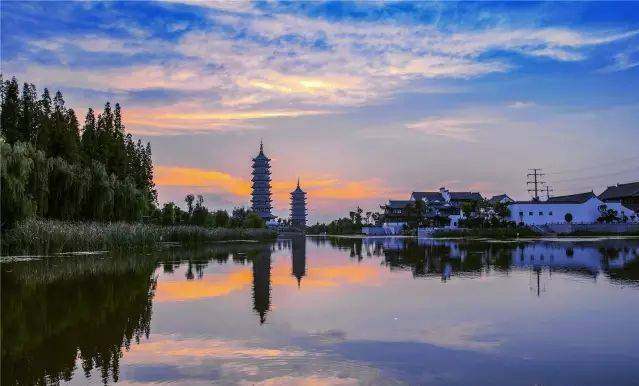 江苏酿酒历史十分悠久,据史料记载,江苏洋河镇在汉朝时早已是酿酒名地