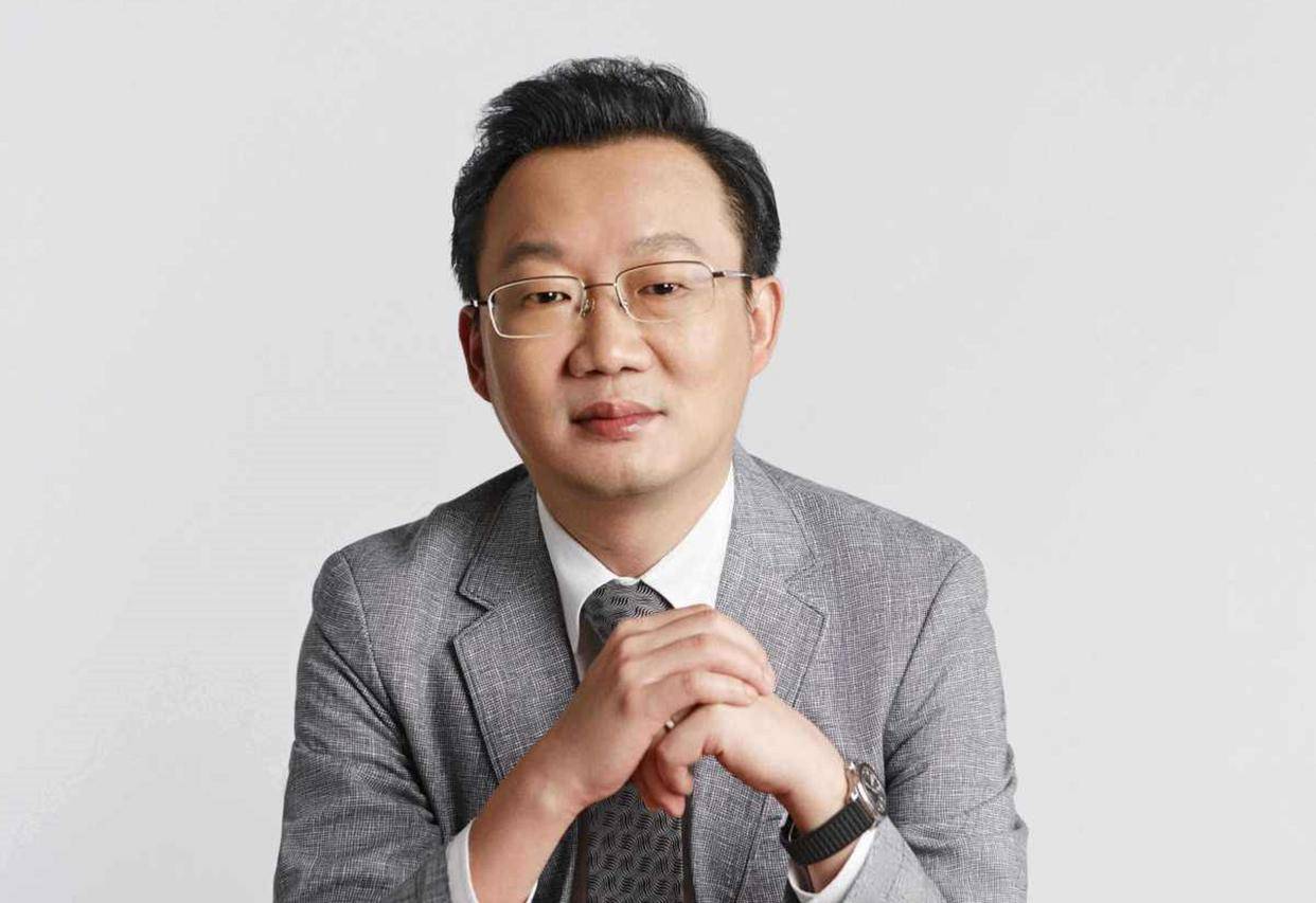 并列第三位,沈炜,江西九江湖口人,生于1970年,vivo创始人,现任维沃