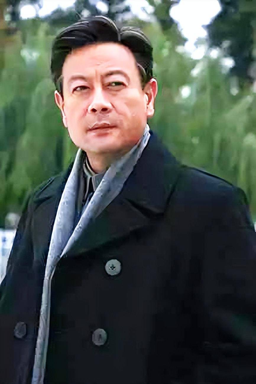 老帅哥巫刚：这辈子最错误的决定，就是没在合适年龄生个宝宝_搜狐网