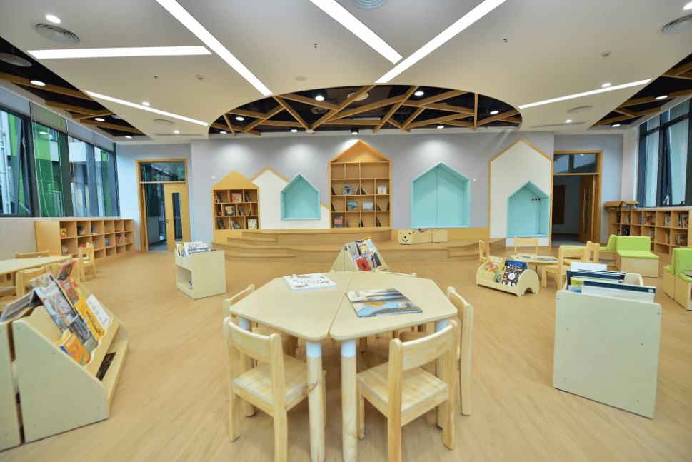 英国圣保罗女子公学校长sarah fletcher全程参与成都分校建校,创校,办