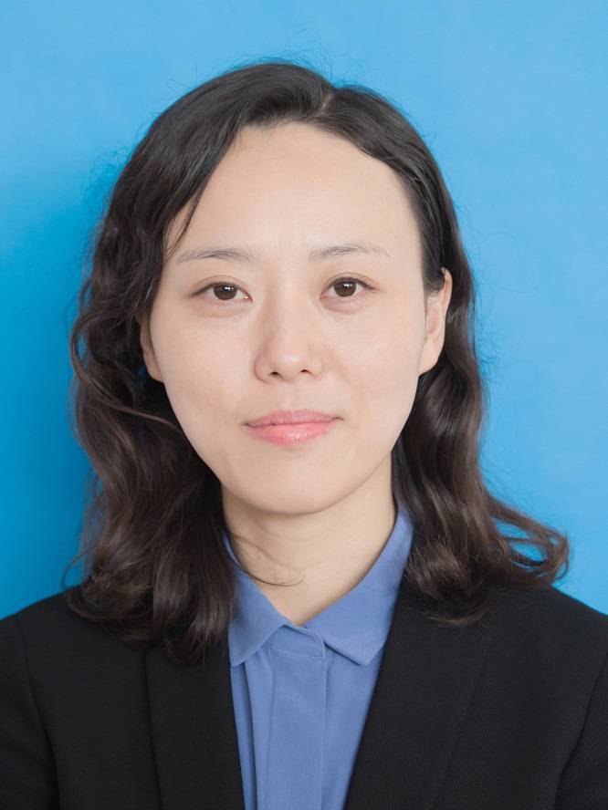 2016年7月,金英丽凭借出色的工作能力,升任为上海市金山区金山卫镇副