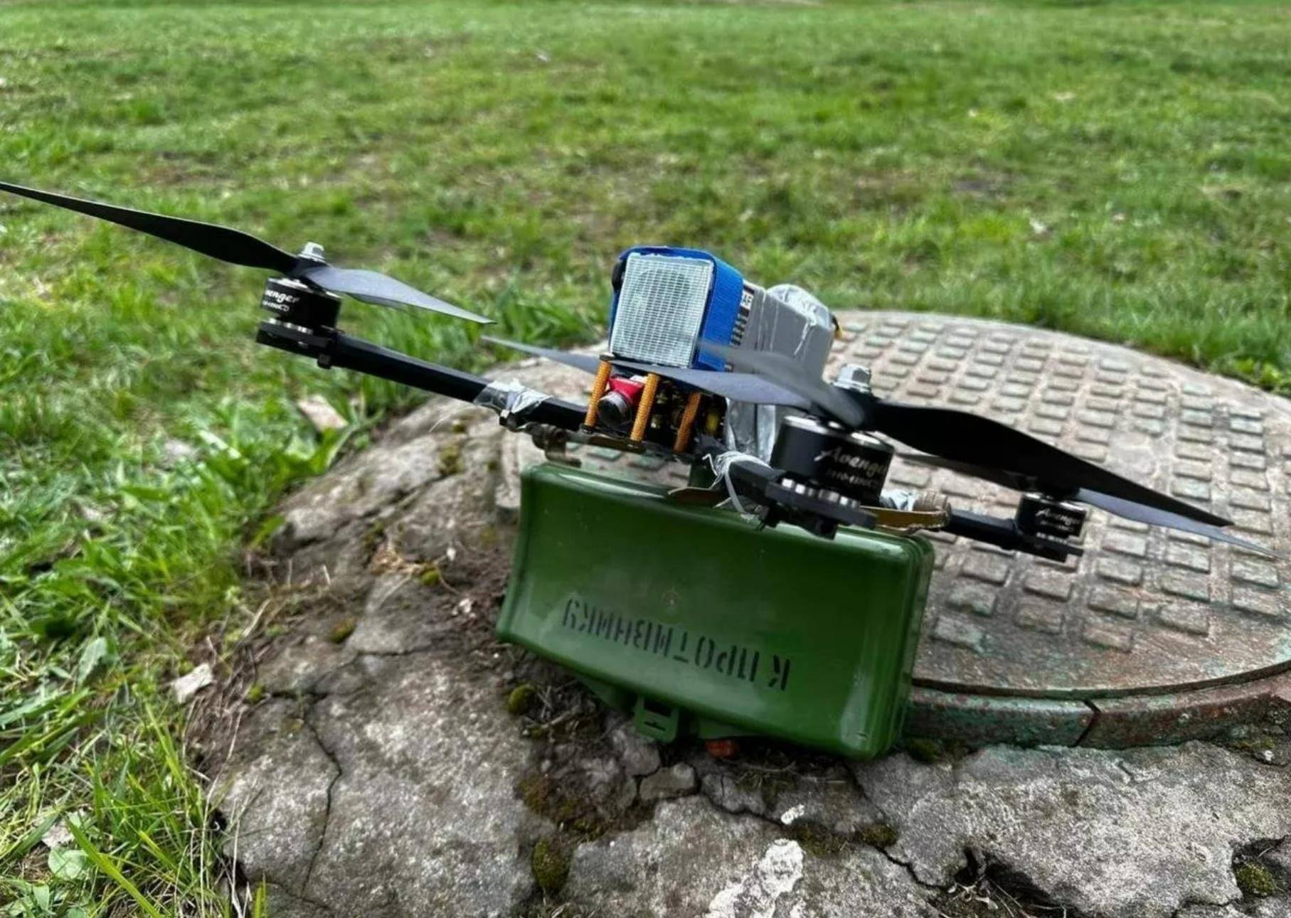 俄军狂购10万架穿越机,组建"神风敢死队",炸得对手怀疑人生_无人机