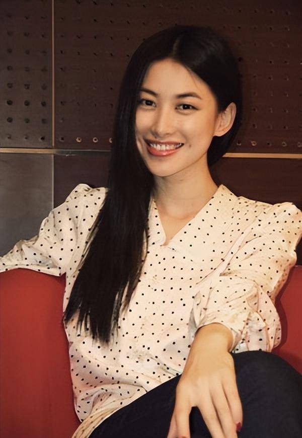 不装了,《浪姐4》朱珠的真实,打脸了娱乐圈?_电视剧_姐姐_刘德华