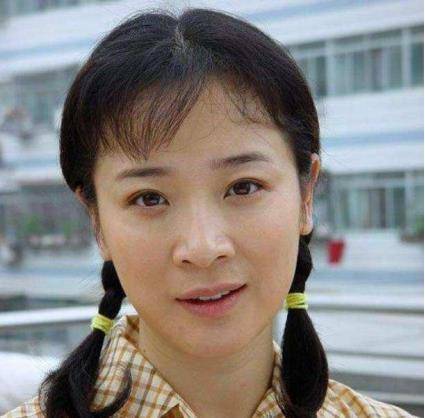 "外来妹"陈小艺:张国立不敢惹,和江珊成闺蜜,最后嫁给了丑男_生活