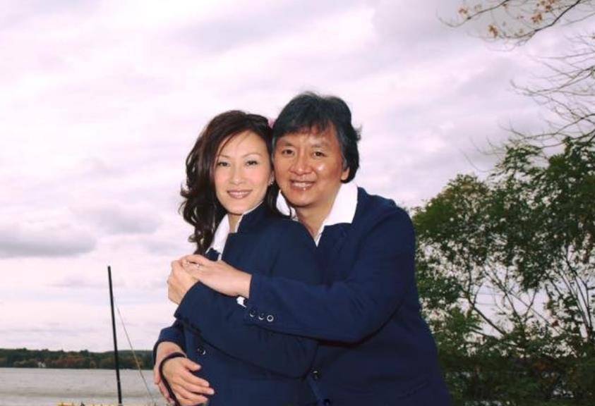 陈慧珊为了梁锦松,和相恋13年的老公离婚,梁锦松竟