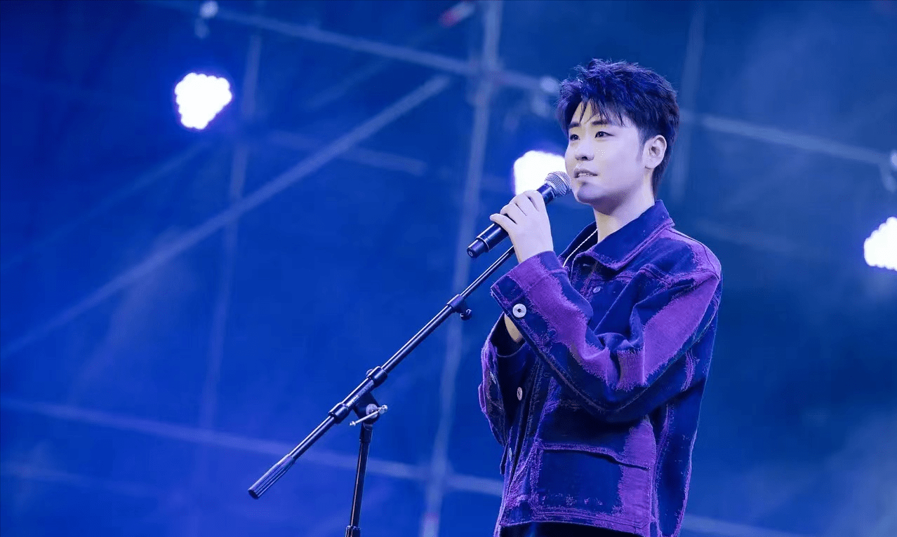 事后张云雷为了能够在圈内发展,在2020年发行了第二张ep《牵挂》,上线