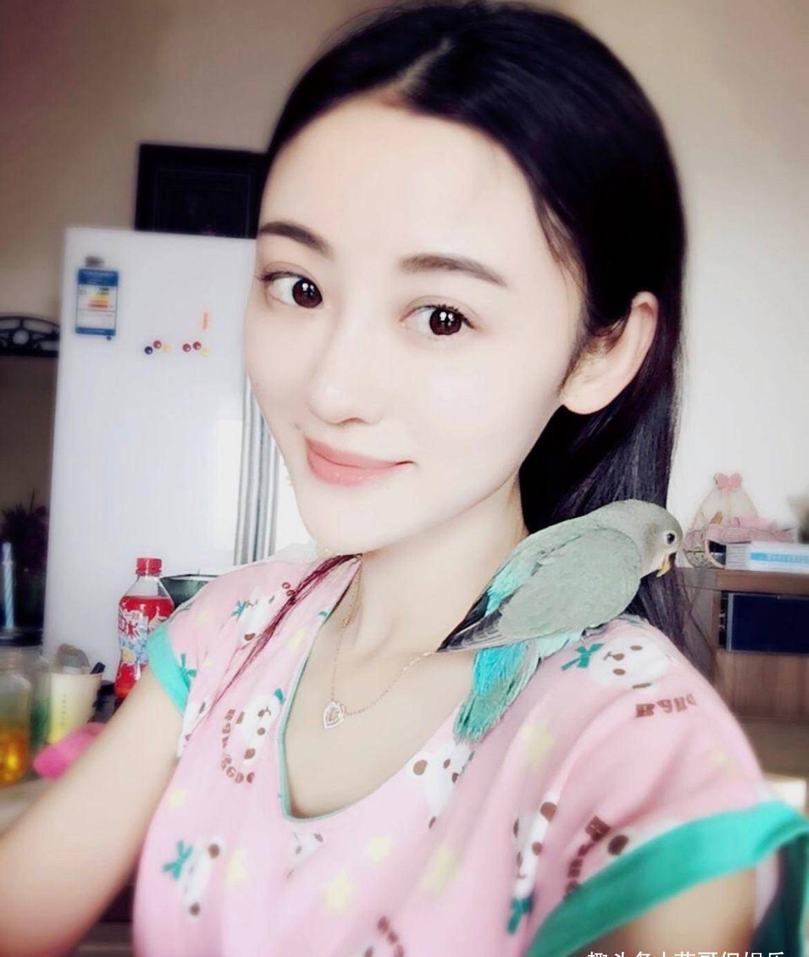 演员徐婷全身溃烂不幸离世,被全家人坑数年,为何如此能忍_父母_女儿