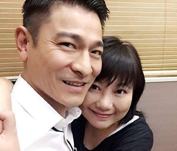 她是刘德华"最牛"的女粉丝,为了追偶像,硬把自己追成一线明星_陈法蓉