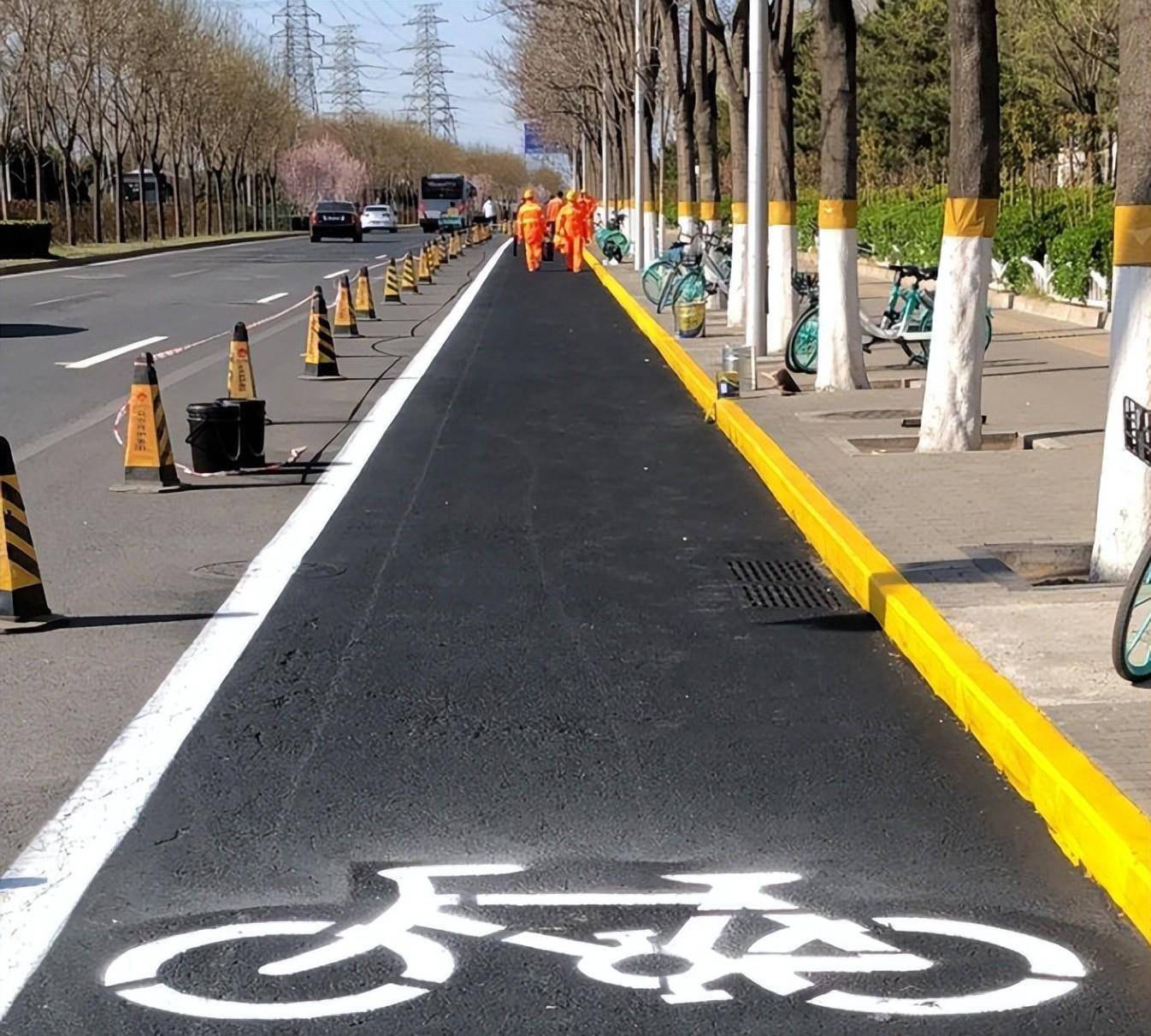 摩托车不能在非机动车道上行驶吗?