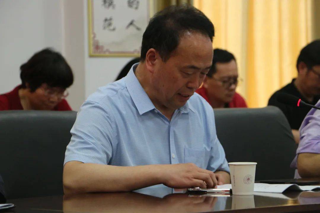 镇平县委书记艾进德调研高三备考冲刺工作_教育_基础_复习