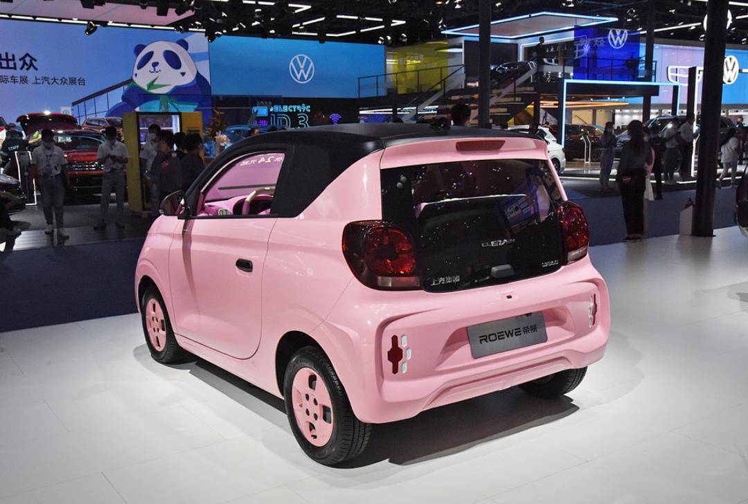 内外全是"樱花粉",都来自上汽麾下,这车比五菱强多了_搜狐汽车_搜狐网