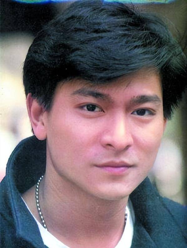 如今刘德华60岁了,那转眼而逝的,是7080年代人的青春啊_华仔_开心