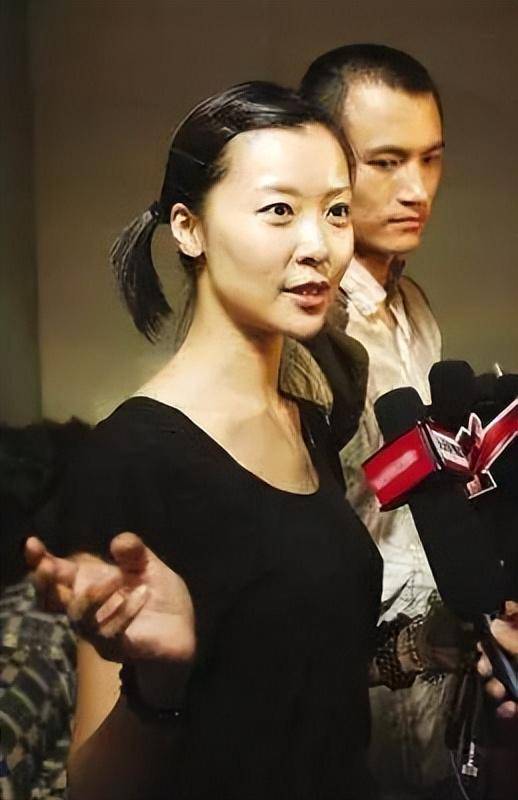 演员柯蓝:22岁年薪60万,曾被断言活不过38岁,和黄志忠是哥们儿_母亲