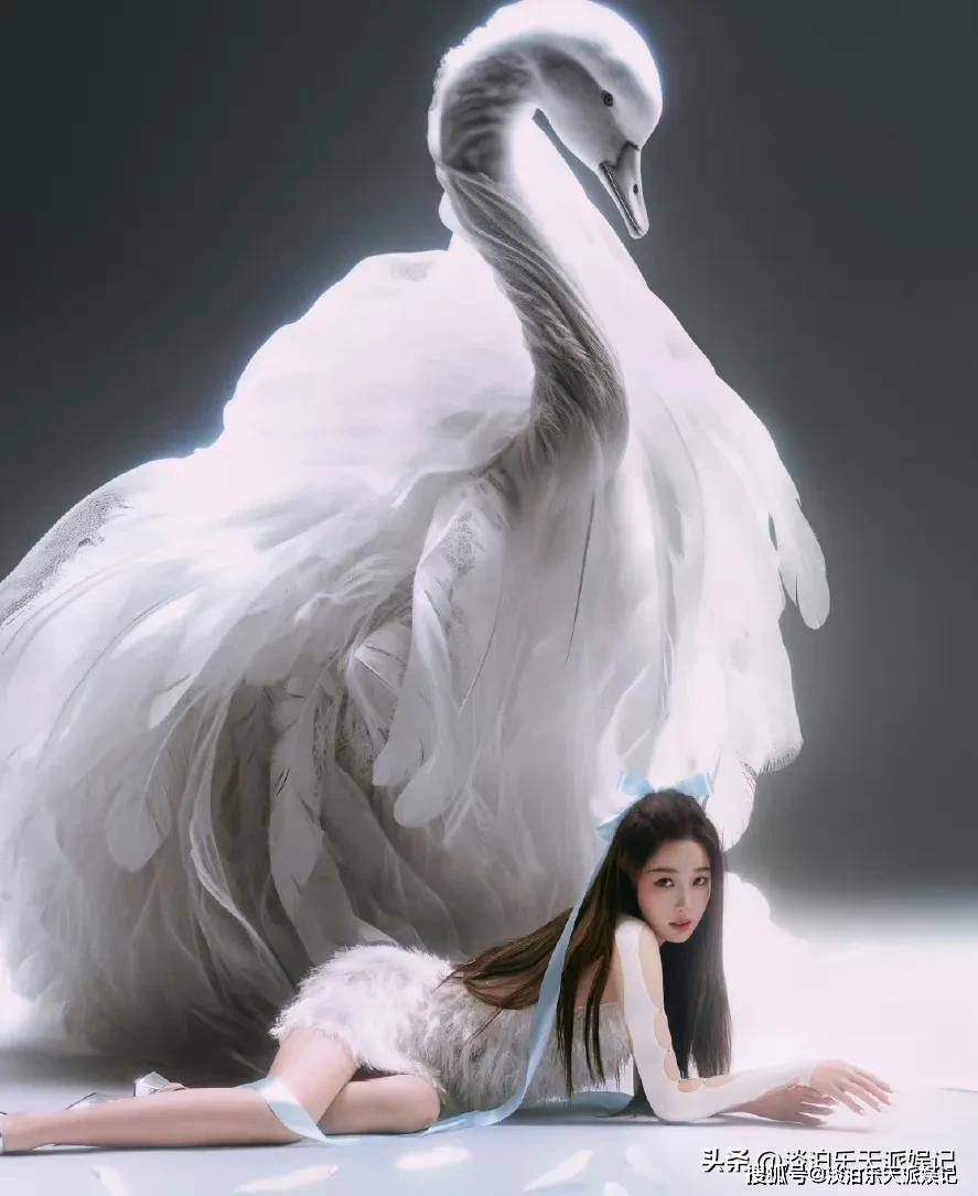 剧中三对cp"一旗一慧","莲紫周"和"满牧星陈"的甜蜜过往历历在目,还有