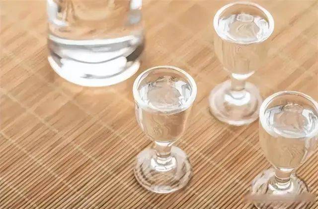 揭秘：10781一定是纯粮食酒吗？纯粮食酒的标准代号以什么为准！-10781.3是纯粮食酒吗