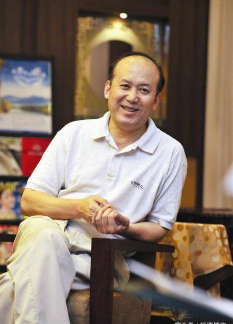 他和蔡明合作15年,从养猪园到大明星,郭达为什么退出舞台舞台?