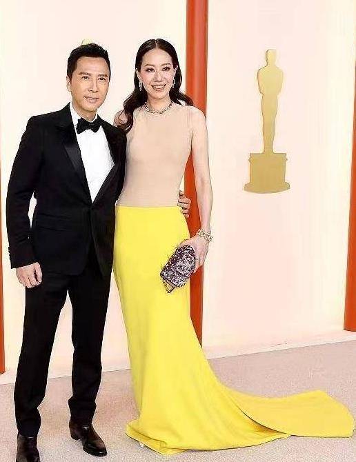 甄子丹妻子的着装并不完美,但她的时尚态度无可挑剔_生活_才能_个性