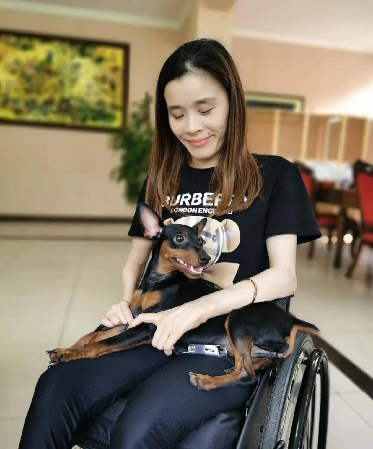 桑兰瘫痪25年骨瘦如柴!