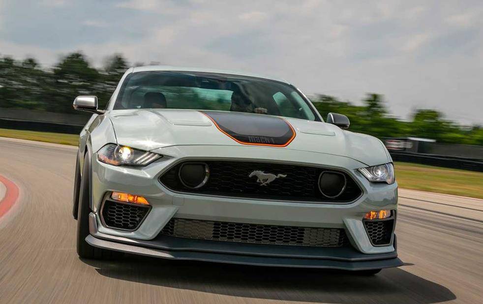 2023款福特野马火了,长近4米8,466马力 国六标准,比保时捷精致_搜狐