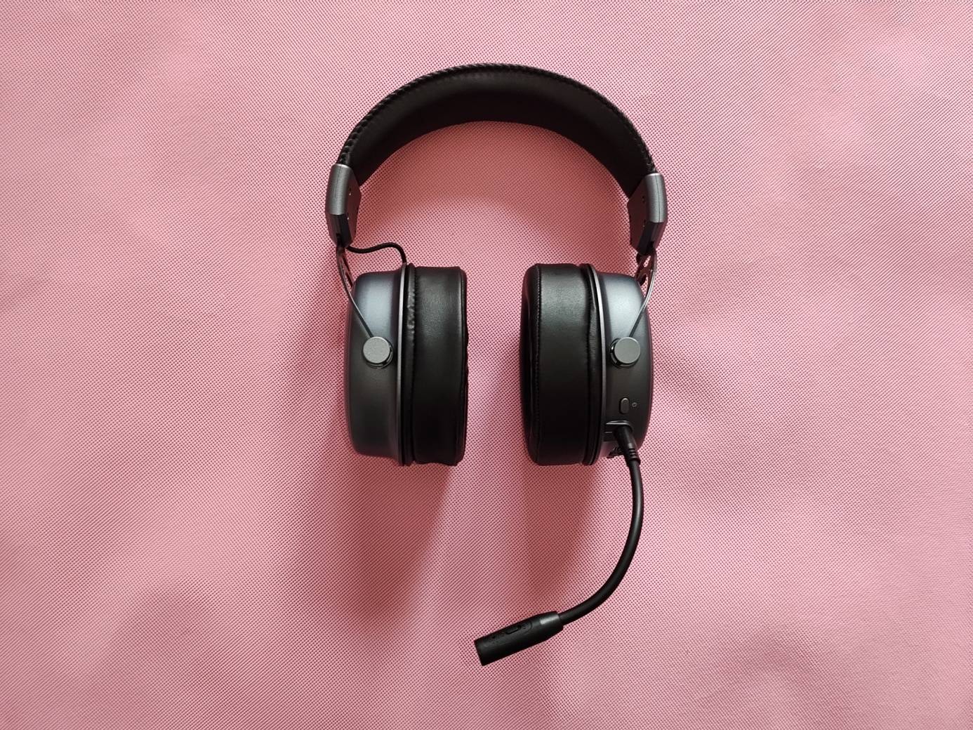 声光皆出色-雷柏VH800双模无线游戏耳机、VH10RGB支架套装评测