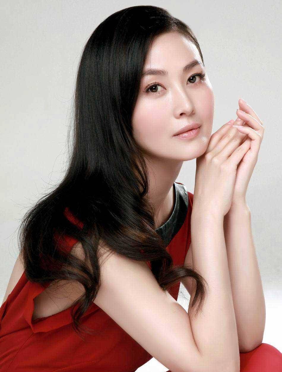 王思懿:因"潘六姐"走红,年近50岁仍单身,对婚姻顺其自然_张绍林_舞蹈