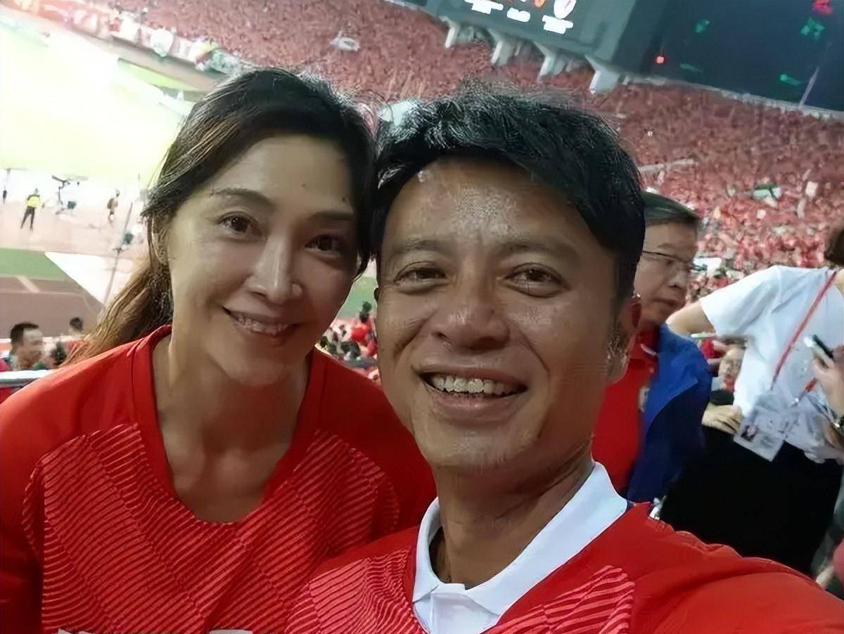 卢淑仪:19岁邂逅李克勤,30年恩爱如初,嫁对人果然越来越美_比赛_事情